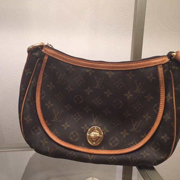 Louis Vuitton Handbags - Authentic Louis Vuitton bag, Tulum pm model